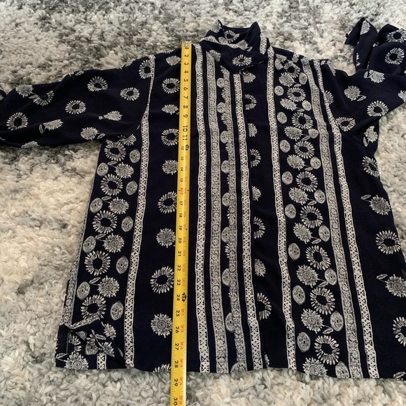 Angel Fashion Women’s Navy blue and White Printed Long Sleeve Blouse Siz… - Picture 8 of 17